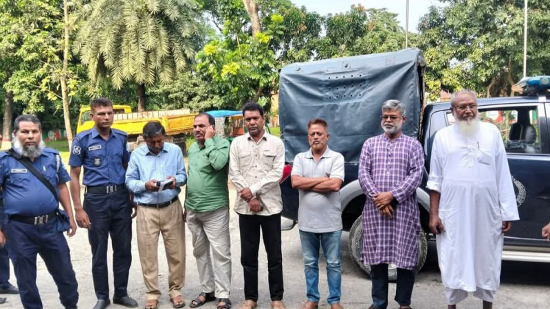 ফুলছড়ি  আইনশৃঙ্খলা কমিটির সভা শেষে ৬ চেয়ারম্যান আটক